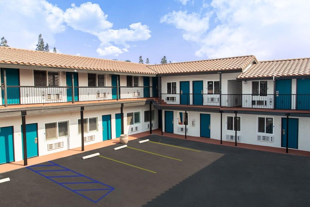 Magnolia Tree Hotel Anaheim Exterior photo